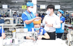 Người dân TPHCM không lo thiếu khẩu trang kháng khuẩn