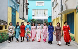 Kết nối yêu thương trong sắc màu áo dài của cán bộ TƯ Hội LHPN Việt Nam