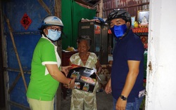 Thêm những phần quà động viên người bán vé số dạo từ bài viết của báo Phụ nữ Việt Nam