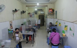 Hà Nội: Hàng ăn, uống phải có tấm chắn giữa các vị trí ngồi