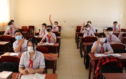 Đưa học sinh trở lại trường: Đảm bảo an toàn nhưng sớm vào guồng