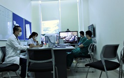 Bộ Y tế yêu cầu các cơ sở y tế triển khai khám chữa bệnh từ xa chống COVID-19