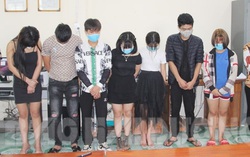 Bắt quả tang 5 cô gái dùng ma túy "bay lắc" cùng nhóm đàn ông trong quán karaoke 