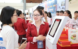 Tải App trúng Vespa, ở nhà và mua sắm online