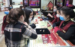 Vàng SJC đảo chiều tăng 350.000 đồng mỗi lượng 