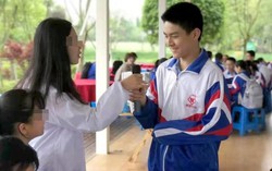 Cậu bé hét lên 'Con yêu mẹ' rồi nhảy từ tầng 14 tự vẫn