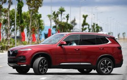VinFast tổ chức chương trình lái thử xe LUX cùng chuyên gia quốc tế
