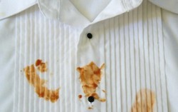 Mọi vết bẩn quần áo đều có cách loại bỏ