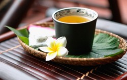 Những buổi trà chiều thứ bảy của mẹ