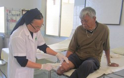 'Nguyện tiếp tục phục vụ bệnh nhân phong, sẵn sàng sống chết với họ'