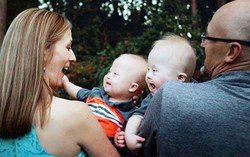 Biến khiếm khuyết của những đứa con bị Down thành sự khích lệ hoàn hảo