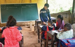 Xây dựng chính sách tiền lương mới cho vùng khó khăn trong năm 2018