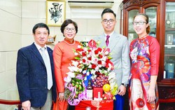 Tinh thần làm việc của mẹ là bài học lớn nhất cho các con