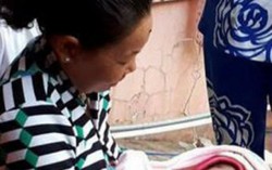 Bé gái sơ sinh bị thả trôi trên sông Hậu