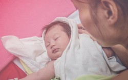 Nghề bảo mẫu kiếm bộn tiền ở Singapore