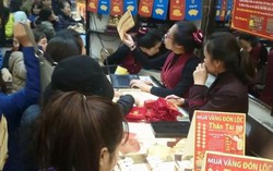 Ngày vía Thần Tài, 'phố vàng' chen chúc
