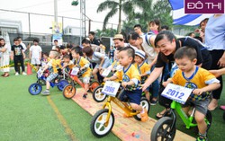 Hàng trăm em nhỏ đua xe thăng bằng Cua-rơ Nhí