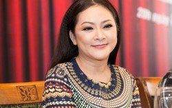 Như Quỳnh trải lòng về chuyện làm mẹ đơn thân tuổi 50