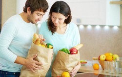 Chồng chăm vợ theo cách đặc biệt