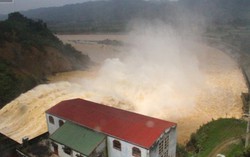 Thuỷ điện Hố Hô xả lũ “đúng quy trình”, dân sơ tán trong đêm