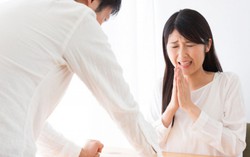 Vợ thông báo có thai, chồng lặng lẽ chìa bệnh án điều trị vô sinh