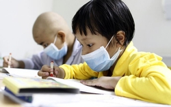 “Chỉ có con cho tủy mới có thể cứu được chị thôi”