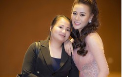 Phương Oanh ‘Quỳnh búp bê’ được chị gái tháp tùng đi sự kiện