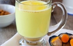Sữa nghệ trị 7 bệnh