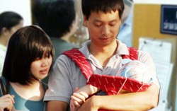 Mẹ tạm trú, con có được làm giấy khai sinh?