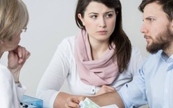 1 triệu cặp vợ chồng Việt vô sinh: Khi nào cần đi khám hiếm muộn?