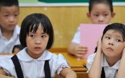Những đứa trẻ cô đơn khi vào lớp 1