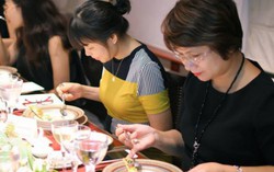 10 triệu đồng/buổi để "học ăn học nói"