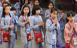 Khóa tu mùa hè cho trẻ thành phố "cháy hàng"