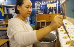 “Cơm thứ sáu yêu thương” chở nặng ân tình