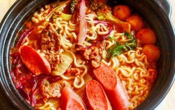 Cha mẹ cần thận trọng khi cho trẻ thử mì cay 7 cấp độ