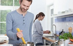 Chồng thản nhiên chê vợ không bằng người yêu cũ 