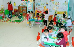 Người chăm sóc trong nhóm trẻ phải có chứng chỉ bồi dưỡng