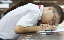 Sao mẹ lại 'tước' quyền lựa chọn tương lai của con?