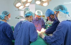 Vi phẫu hồi sinh cánh tay bị liệt suốt nửa năm