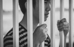 Người yêu bỏ rơi khi sắp mãn hạn tù?