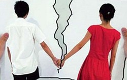 Ngã ngửa vì ly hôn người chồng hoàn hảo
