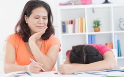 Mẹ 'chiến tranh lạnh' suốt mấy ngày vì con lớp 9 bị điểm kém