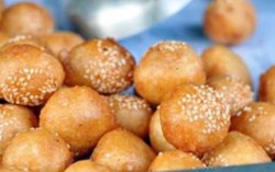 10 quán bánh rán nóng hổi ấm lòng chiều đông Hà Nội 