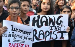 Ấn Độ: Bang Madhya Pradesh tử hình kẻ hiếp dâm trẻ dưới 12 tuổi