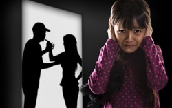 Lý do cha mẹ cần dừng ngay cãi nhau trước mặt con