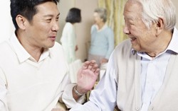 Chàng rể ‘kẹo kéo’ khi sống cùng nhà vợ