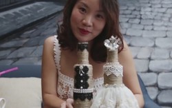 Trang trí cô dâu chú rể bằng chai rượu cực xinh