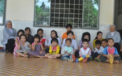 Ấm tình người ở Cô nhi Sao Mai