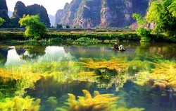 Tới đầm Vân Long để thấy cảnh thần tiên trên dương thế