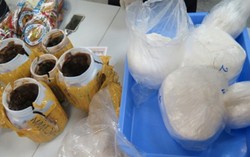 Cụ bà người Úc bỏ 3kg ma túy trong hũ mắm